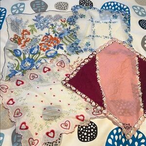 Floral and Heart Patterned Handkerchief Set